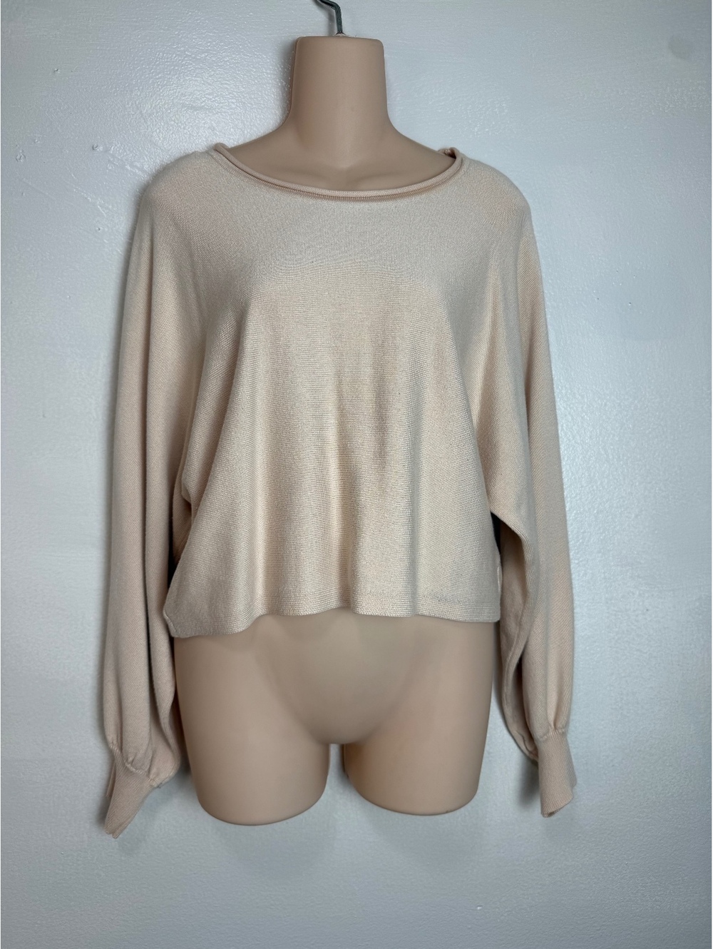 Tucker Cream Long Sleeve Cropped Sweater M/L